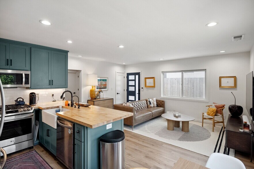 More Photos Of 4852 S Centinela Ave, Los Angeles Multifamily For Sale