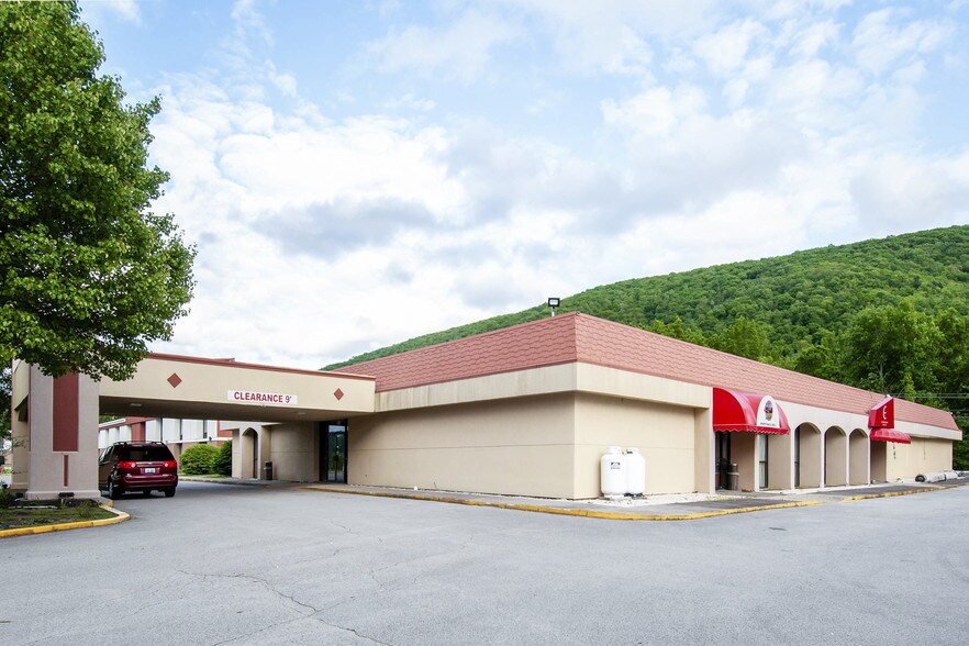 More Photos Of 551 Hwy 58 E, Norton Hotel For Lease