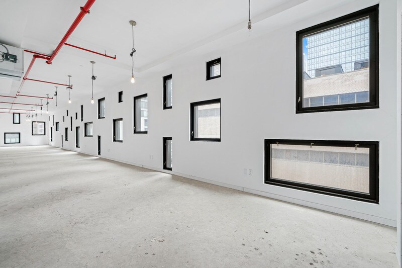 More Photos Of 589 11th Ave, New York Loft Creative Space For Sale