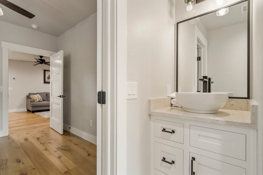 More Photos Of 19501 W 41st St, Sand Springs Specialty For Sale