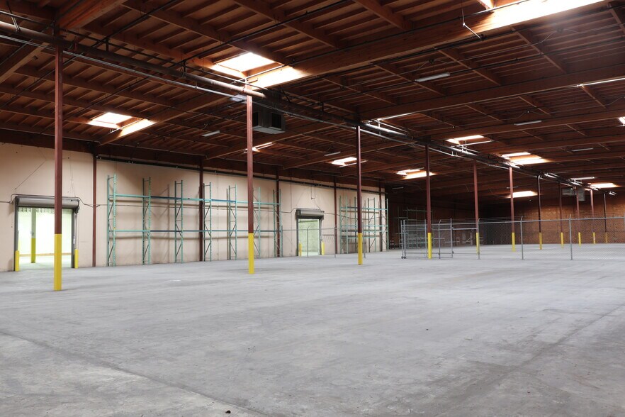 More Photos Of 1931 G St, Fresno Warehouse For Sale