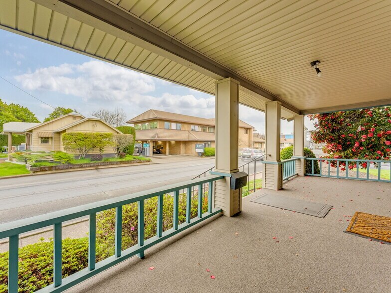 More Photos Of 737 NW Adams St, Mcminnville Office For Sale