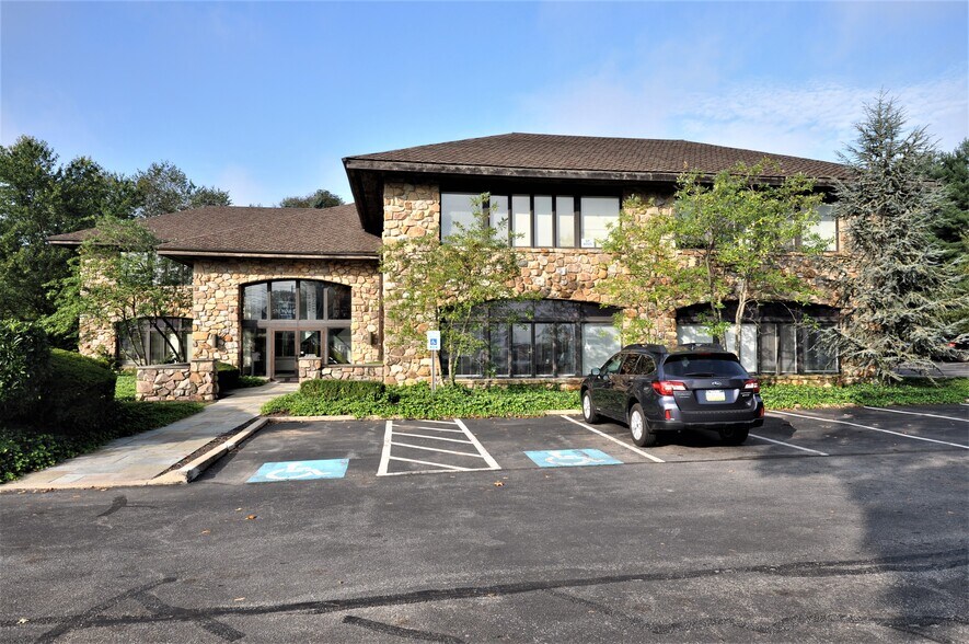 More Photos Of 1595 Paoli Pike, West Chester Office For Lease