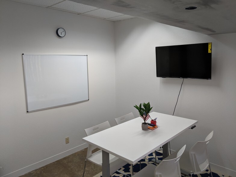More Photos Of 4040 Broadway St, San Antonio Coworking Space