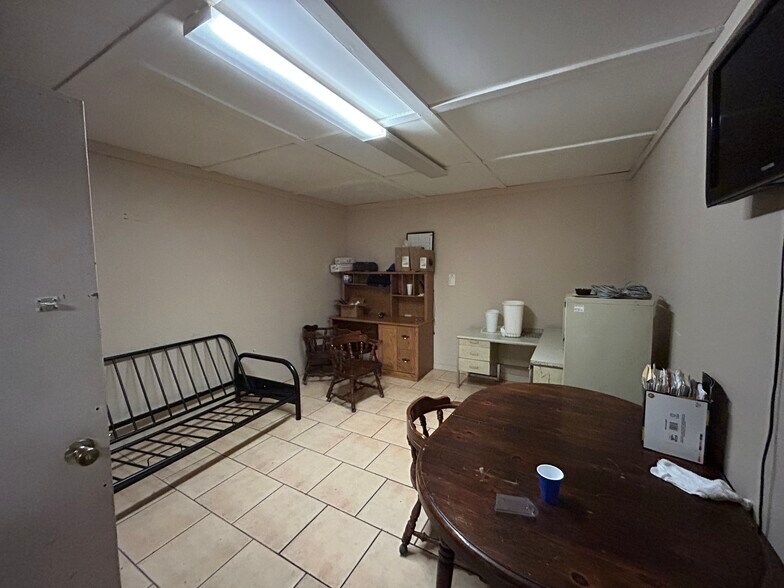 More Photos Of 6347-6359 E Navy Rd, Millington Freestanding For Sale