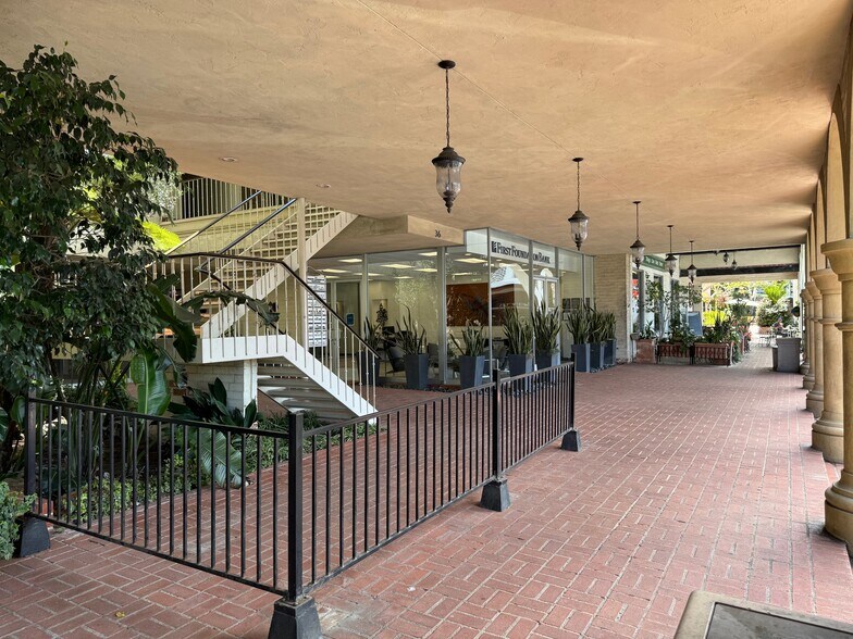 More Photos Of 36 Malaga Cove Plz, Palos Verdes Estates Storefront Retail Office For Sale