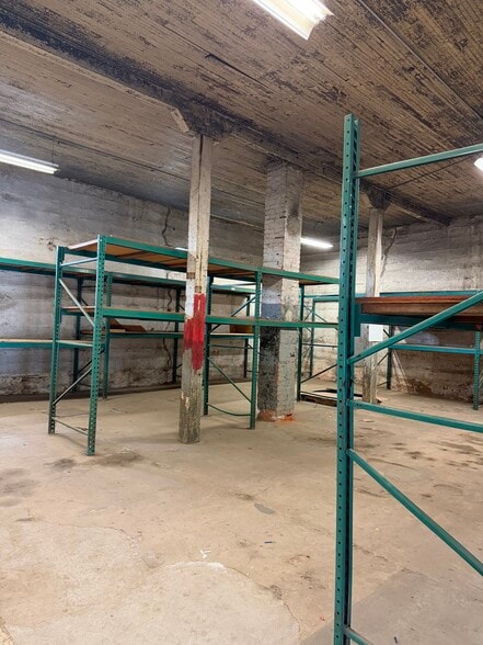 More Photos Of 2735 Huff Dr, Lawrenceville Industrial For Lease