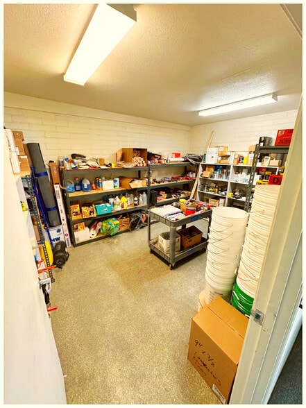 More Photos Of 229 W Foster Ave, Henderson Service For Sale