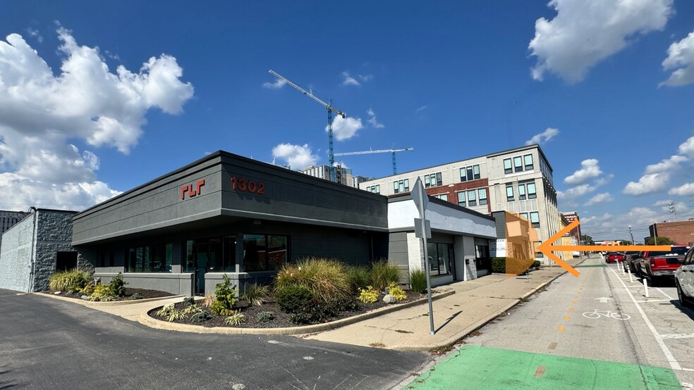 More Photos Of 1340 N Illinois St, Indianapolis Showroom For Lease