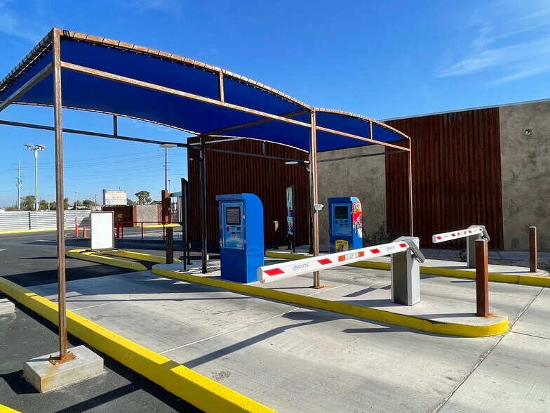 More Photos Of 3510 W Cactus Rd, Phoenix Carwash For Sale