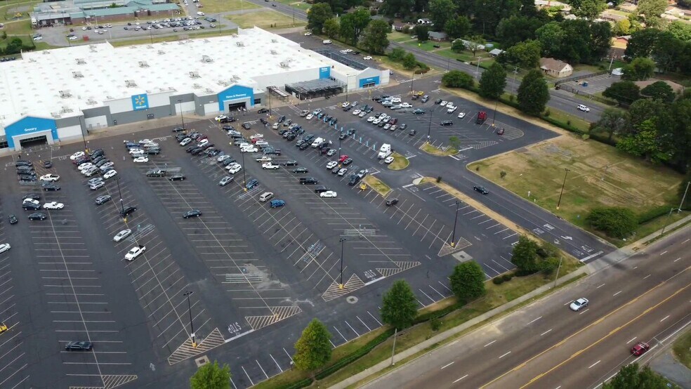 Primary Photo Of 5272 Elvis Presley Blvd, Memphis Land For Sale