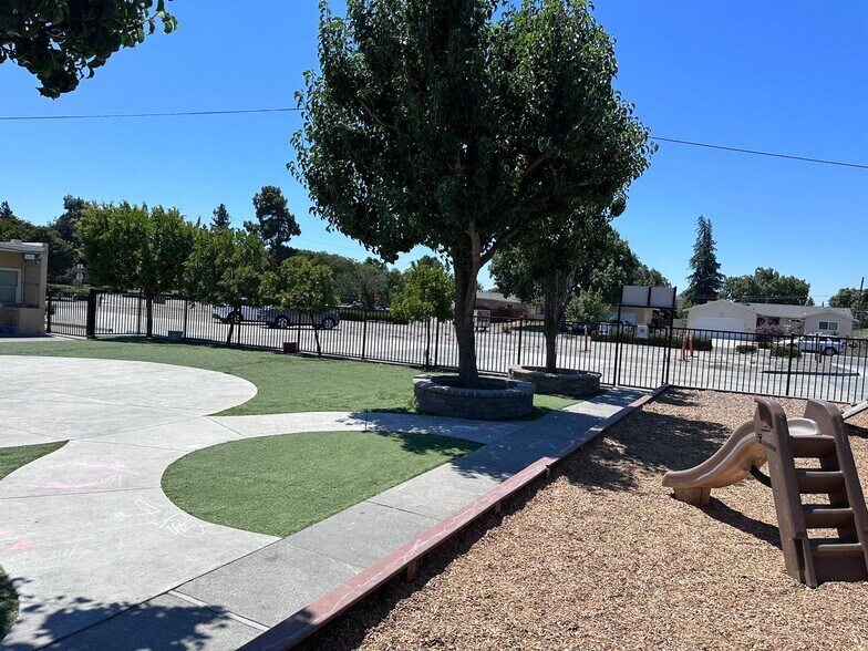 More Photos Of 200 N Abbott Ave, Milpitas Religious Facility For Lease