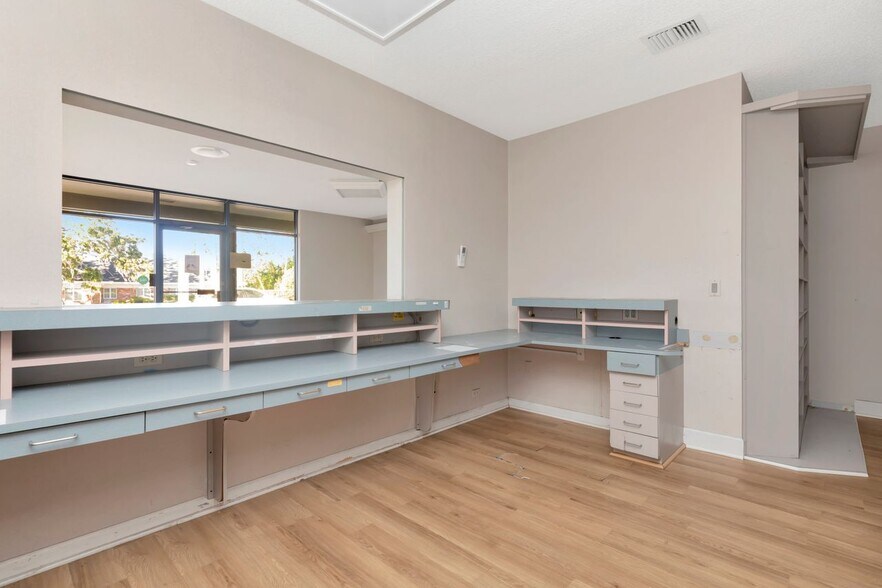 More Photos Of 1201 S Myrtle Ave, Clearwater Medical For Sale