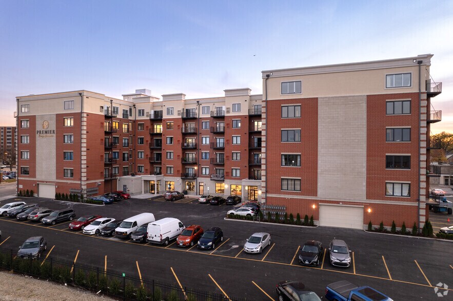 More Photos Of 9600 Franklin, Franklin Park Apartments For Lease