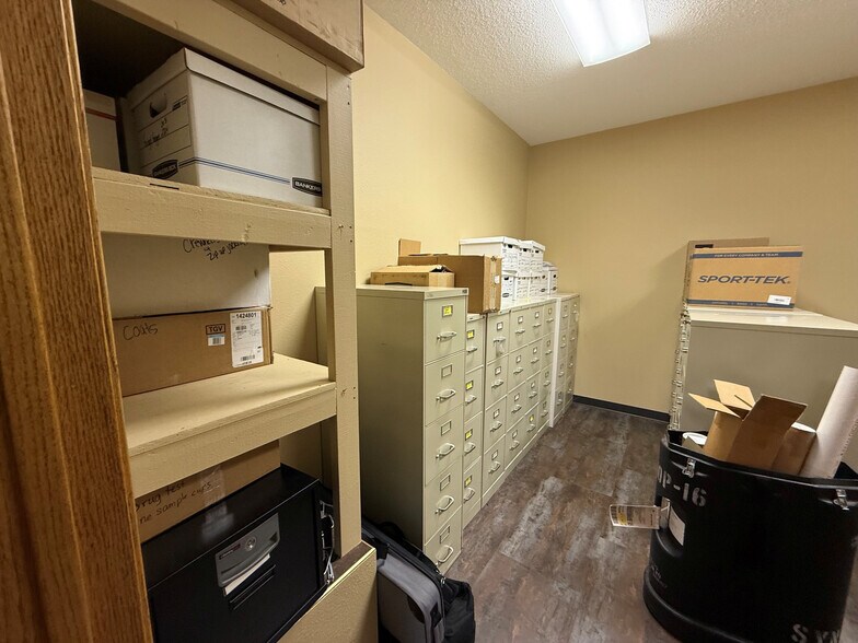 More Photos Of 100 E 3rd St, Galva Office For Sale