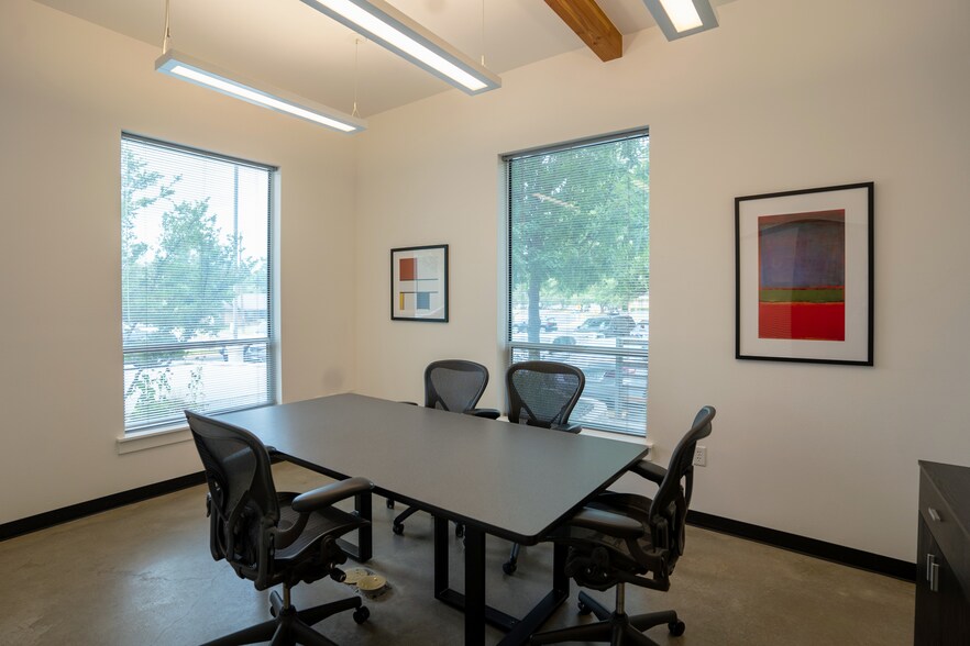 More Photos Of 2210 Western Trails Blvd, Austin Office For Lease