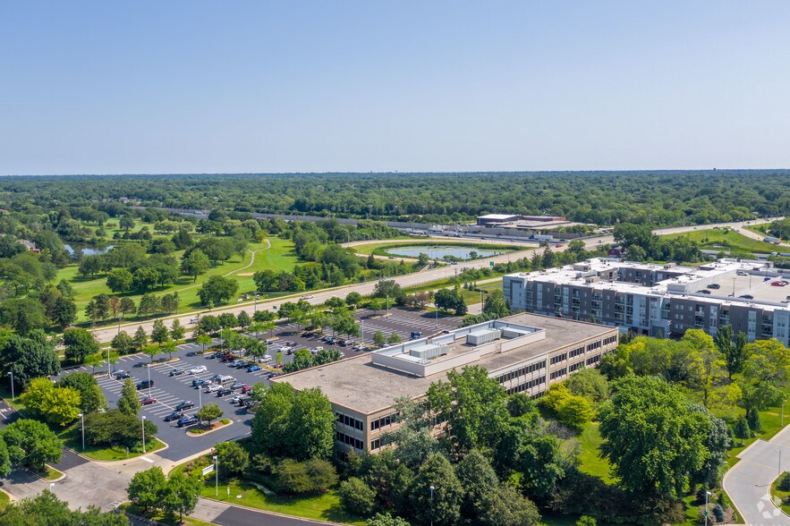 More Photos Of 10 Parkway Blvd N, Deerfield Office For Lease