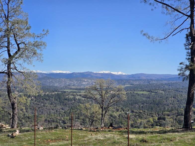 More Photos Of 6781 Tower, Somerset Winery Vineyard For Sale