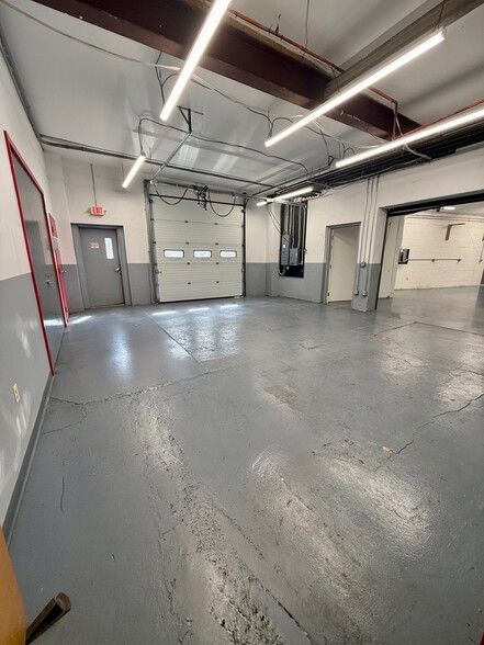 More Photos Of 53 Richboynton Rd, Dover Manufacturing For Lease