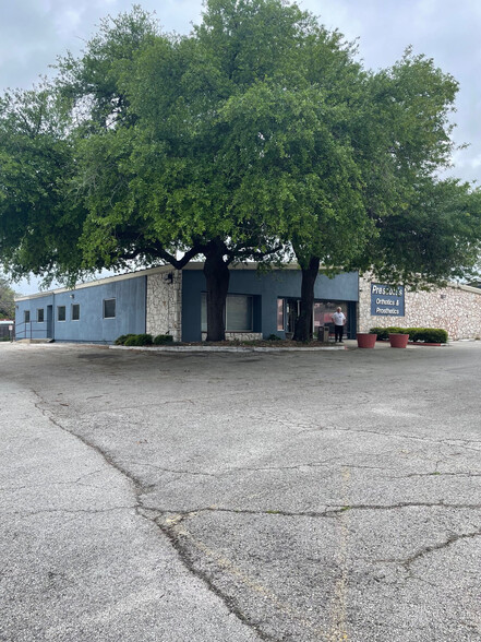 Primary Photo Of 6715 San Pedro Ave, San Antonio Office For Sale