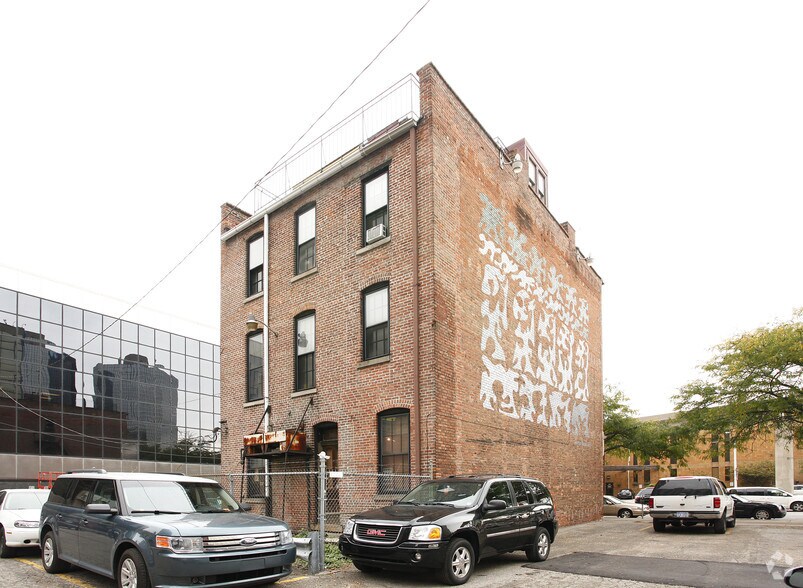 More Photos Of 511 Beaubien St, Detroit Office For Sale