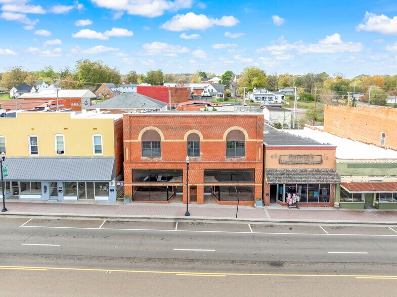 More Photos Of 824 Tennessee Ave, Etowah Storefront Retail Office For Sale