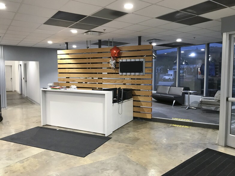 More Photos Of 1 Lee Blvd, Malvern Warehouse For Sale