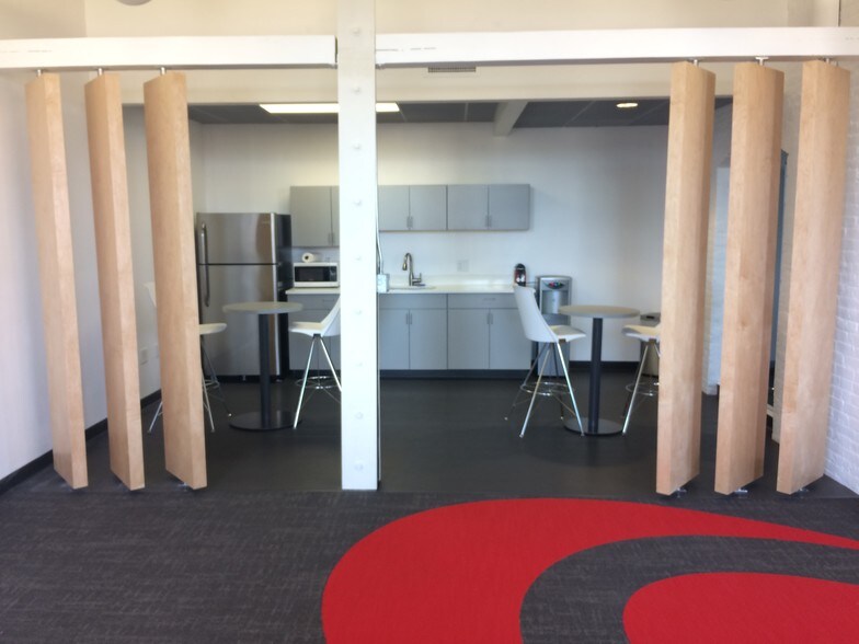More Photos Of 166 Valley St, Providence Office Residential For Lease