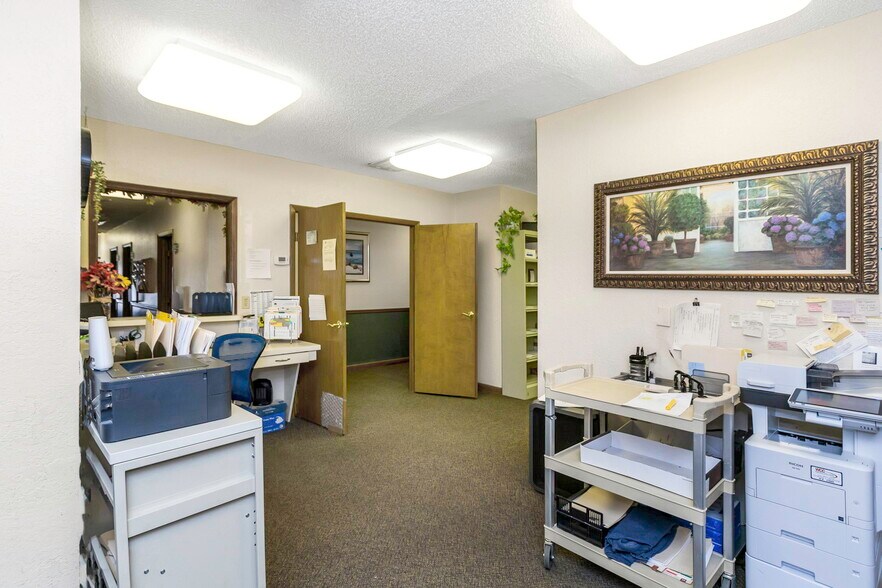 More Photos Of 701 N Hercules Ave, Clearwater Medical For Sale