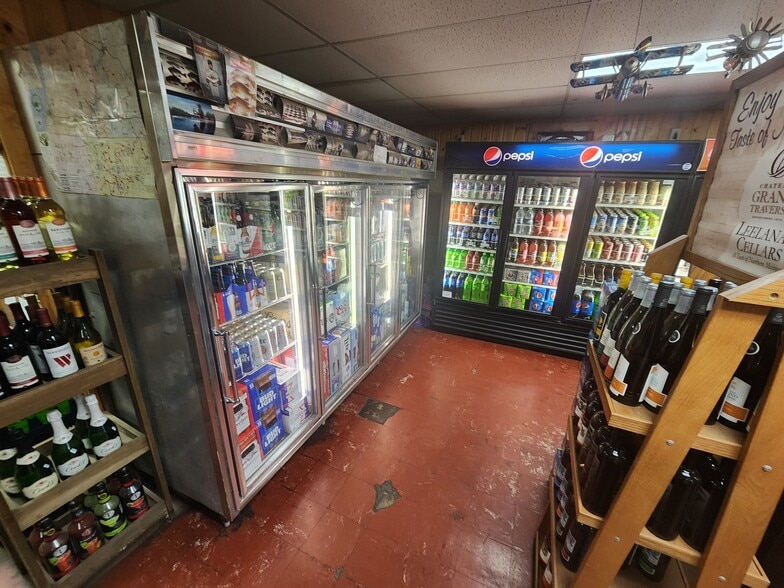 More Photos Of 17275 Caberfae Hwy, Wellston Convenience Store For Sale