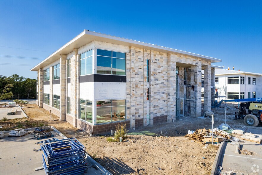 More Photos Of 7710 N FM 620 Rd, Austin Medical For Sale