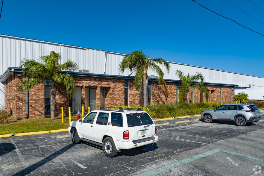 More Photos Of 5806 N 53rd St, Tampa Distribution For Lease
