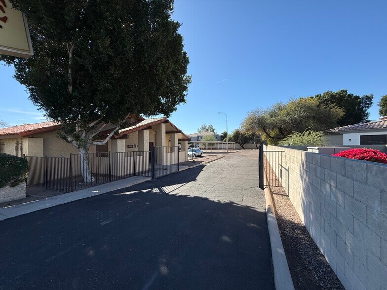 More Photos Of 2415 W Main St, Mesa Medical For Sale