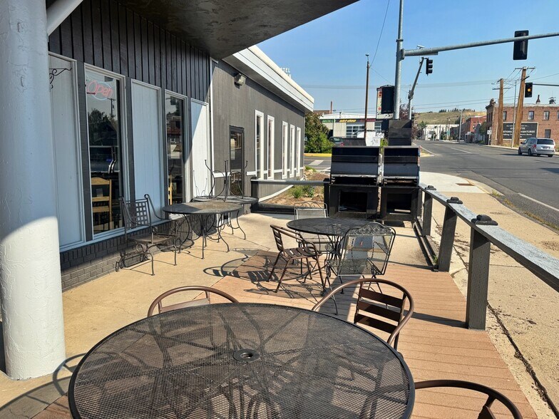 More Photos Of 205 S Arizona, Butte Restaurant For Sale