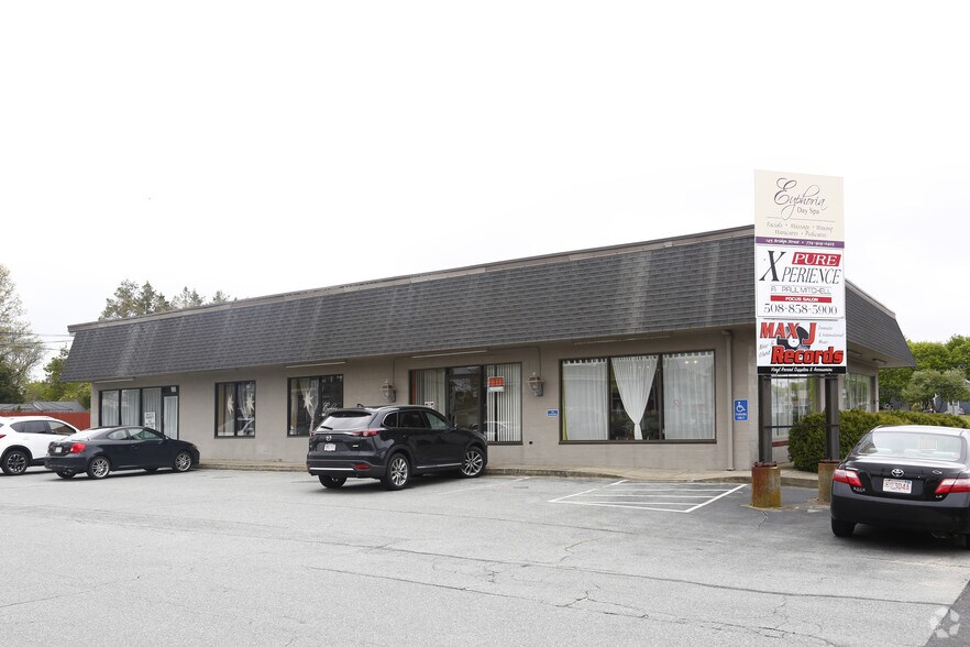 More Photos Of 145 Bridge St, Fairhaven General Retail For Sale