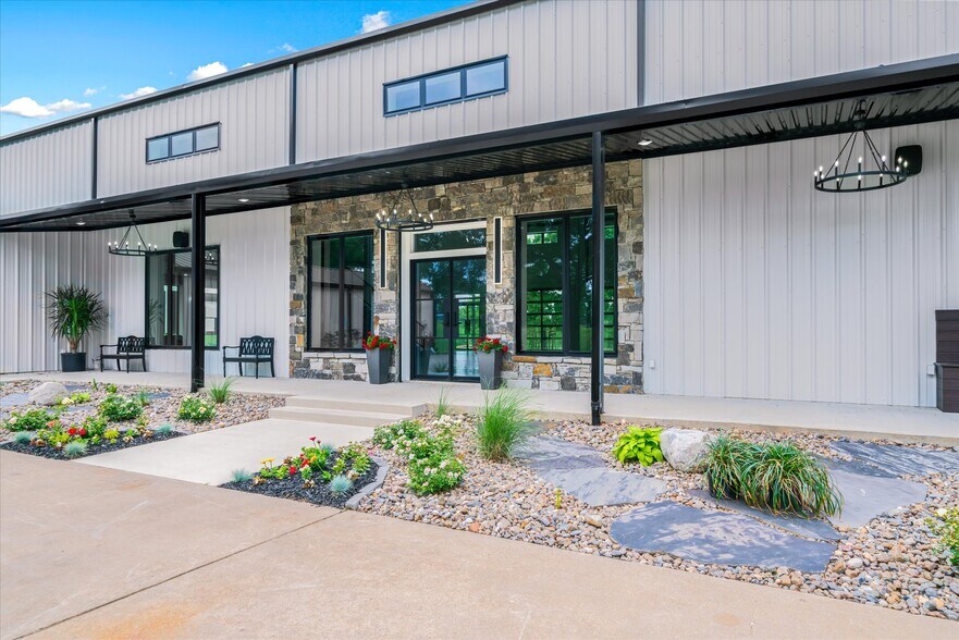 More Photos Of 1972 FM 857, Grand Saline Trailer Camper Park For Sale