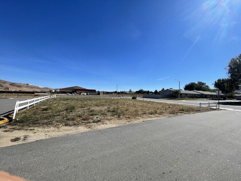 More Photos Of 408 N Mill St, Tehachapi Land For Sale