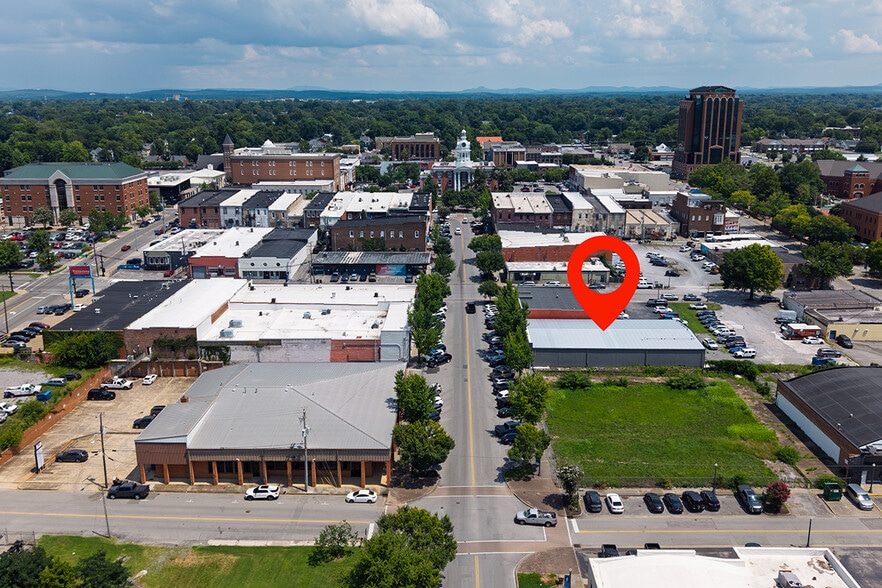More Photos Of 311 W Main St, Murfreesboro Office Residential For Lease
