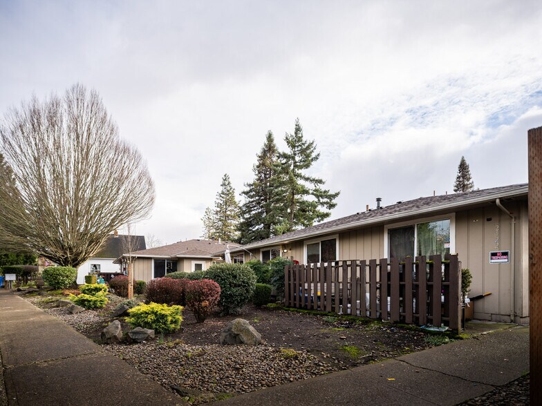 More Photos Of 2522-2556 Simpson St SE, Salem Apartments For Sale