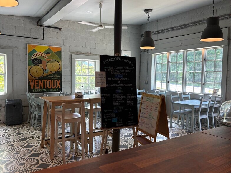 More Photos Of 432 Main Rd, Chesterfield Restaurant For Sale