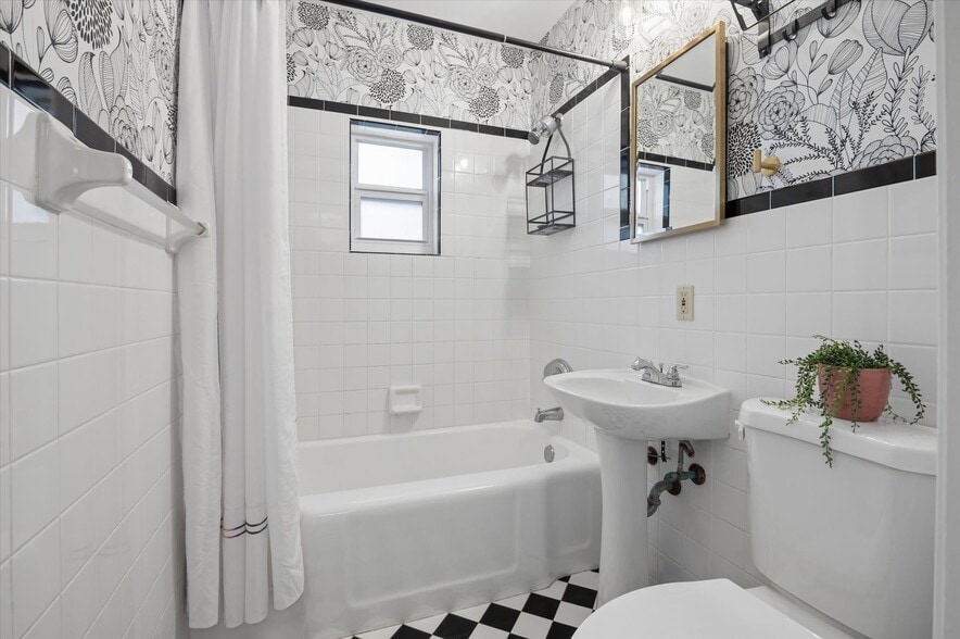 More Photos Of 1123 NE 14th Ave, Fort Lauderdale Apartments For Sale