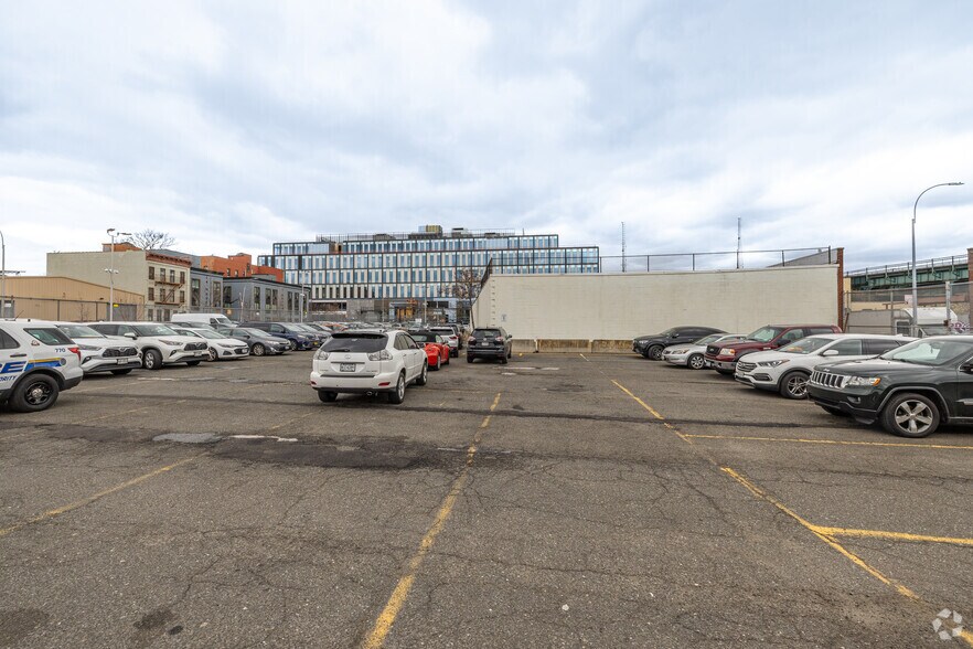 More Photos Of 1508 Herkimer St, Brooklyn Warehouse For Sale