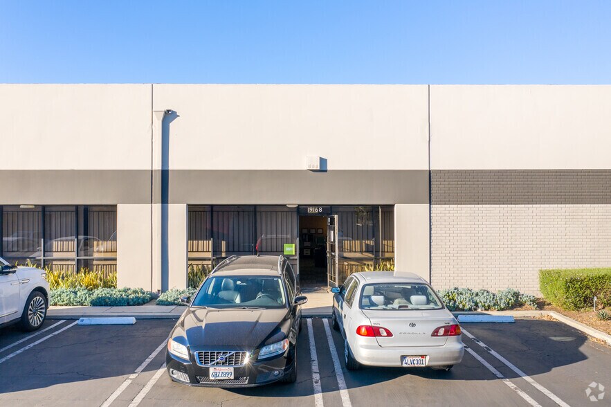 More Photos Of 19160-19168 Van Ness Ave, Torrance Research And Development For Lease