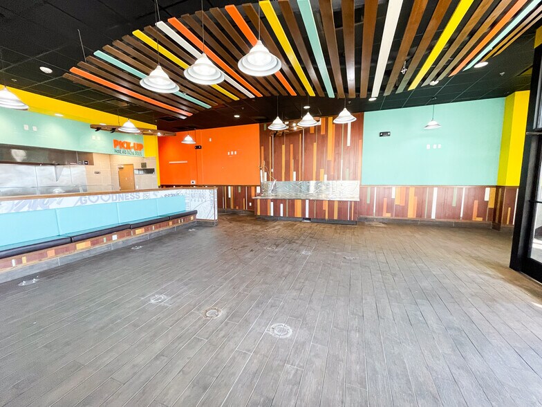 More Photos Of 4410 114th St, Lubbock General Retail For Lease