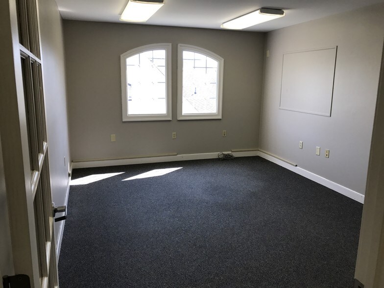 More Photos Of 10711 Spotsylvania Ave, Fredericksburg Medical For Lease