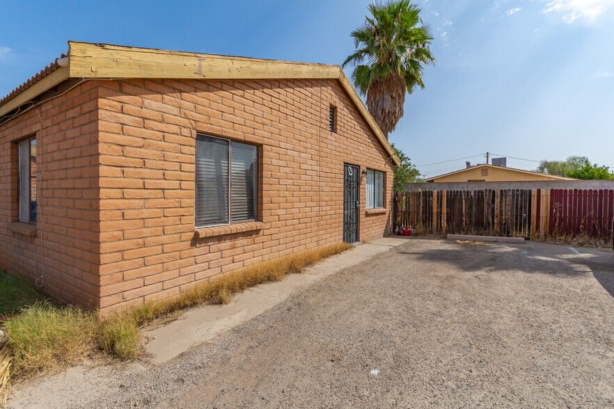 More Photos Of 238 W Navajo Rd, Tucson Apartments For Sale