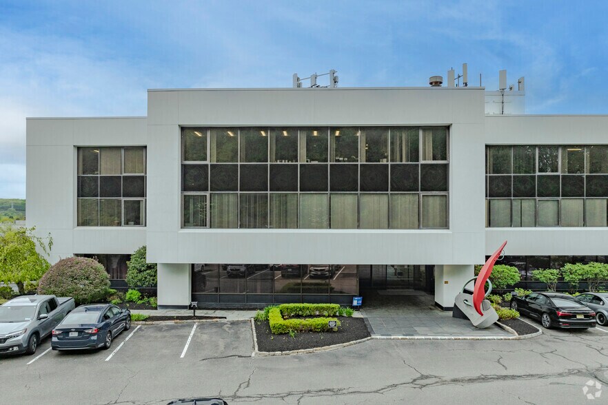 More Photos Of 100 Clearbrook Rd, Elmsford Office For Lease