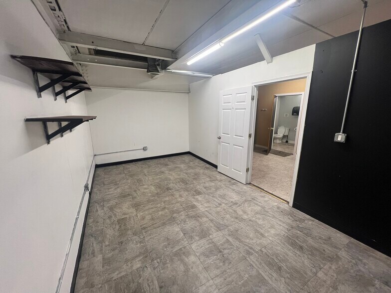 More Photos Of Boulder Hill Pass @ Rt 25, Montgomery Unknown For Lease