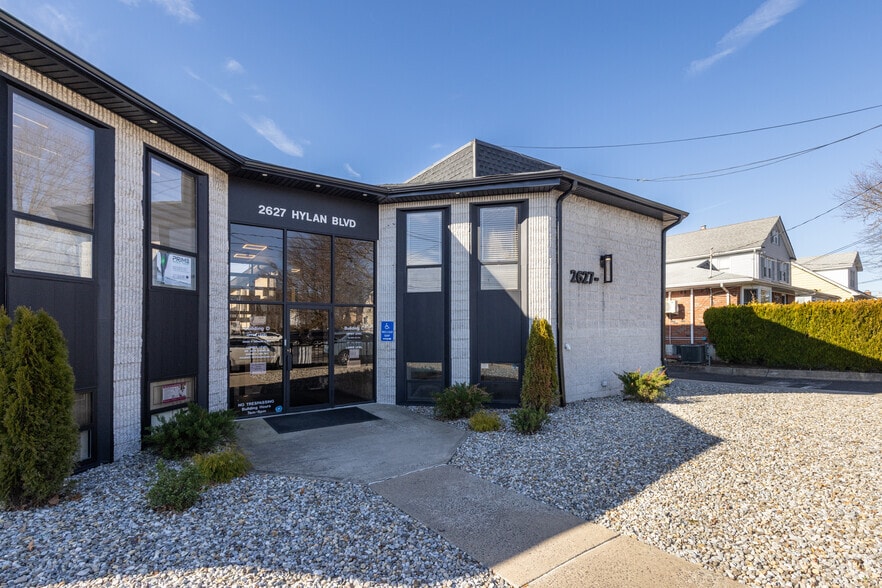 More Photos Of 2627 Hylan Blvd, Staten Island Medical For Lease