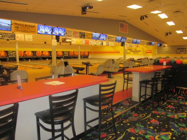 More Photos Of 1103 S Central Ave, Laurel Bowling Alley For Sale